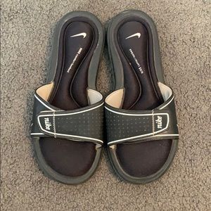 Nike slides